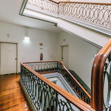 Chiado 2 Bedroom Elegant Apartment Lisbon Luaran gambar