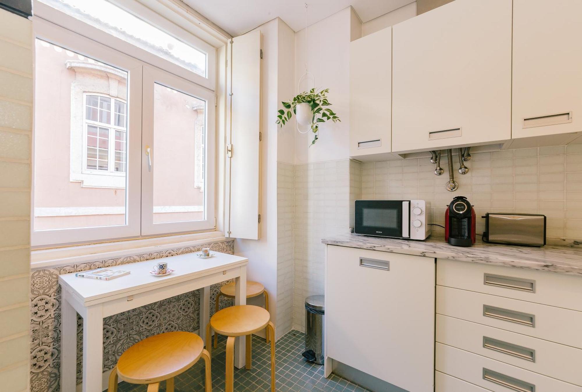 Chiado 2 Bedroom Elegant Apartment Lisbon Luaran gambar